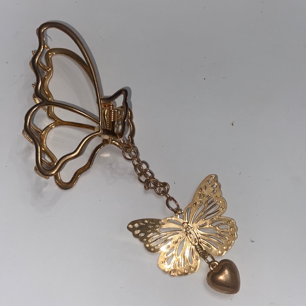 🌷NEW butterfly hair claw clip